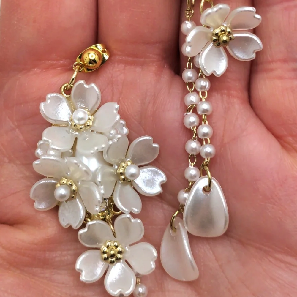 White Floral Wedding Bridal Earrings with Pearl Accents - Picture 8 of 9
